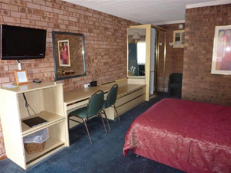 Countryman Motor Inn Dubbo Esterno foto